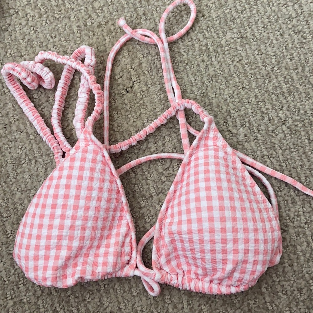 Picnic pattern triangle top